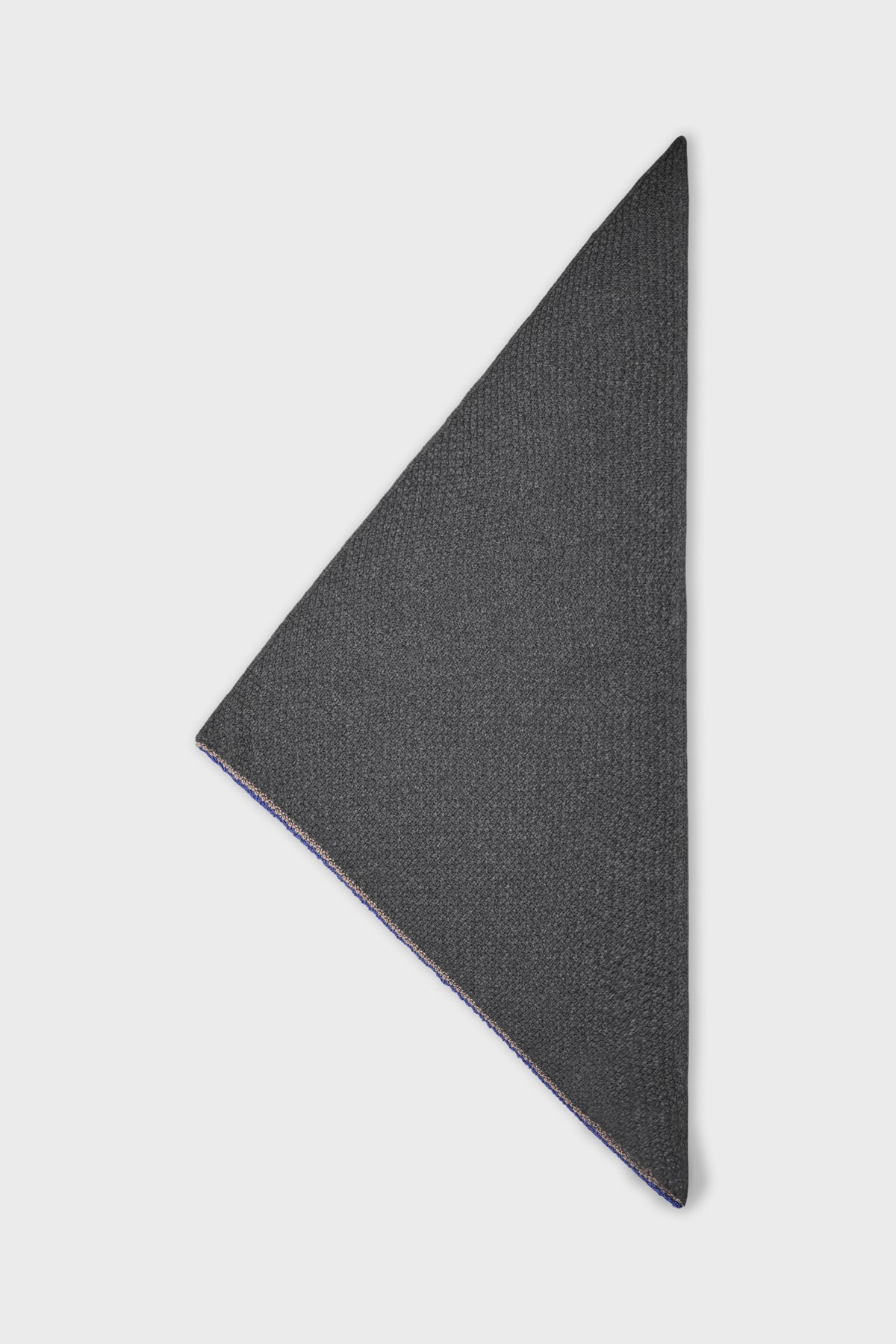 Triangular scarf