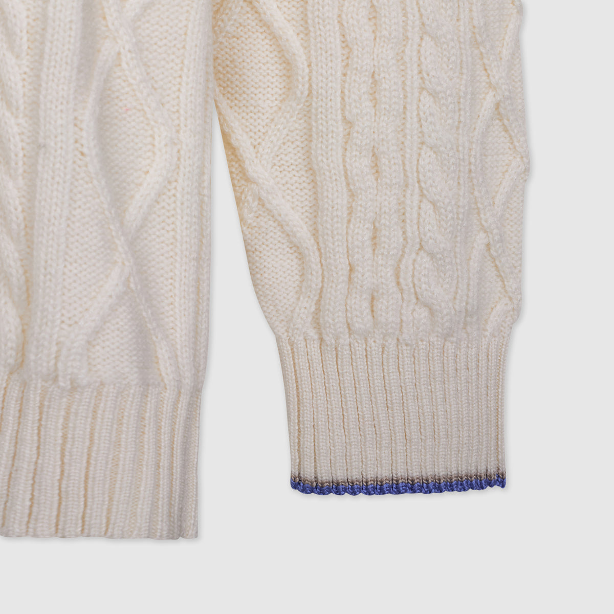 Arenas sweater