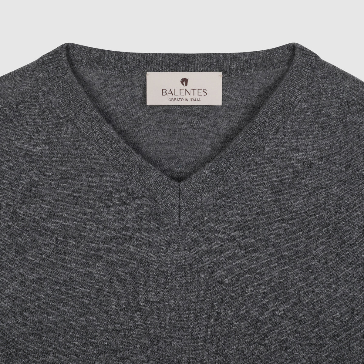 Mialinu sweater