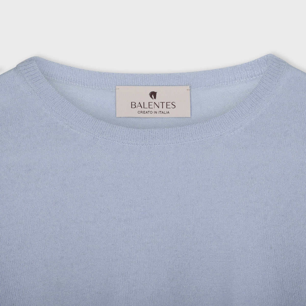 Caravius sweater